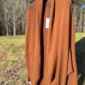 Theory Long Curved Hem Cashmere Cardigan, P/S, Color Syrup
